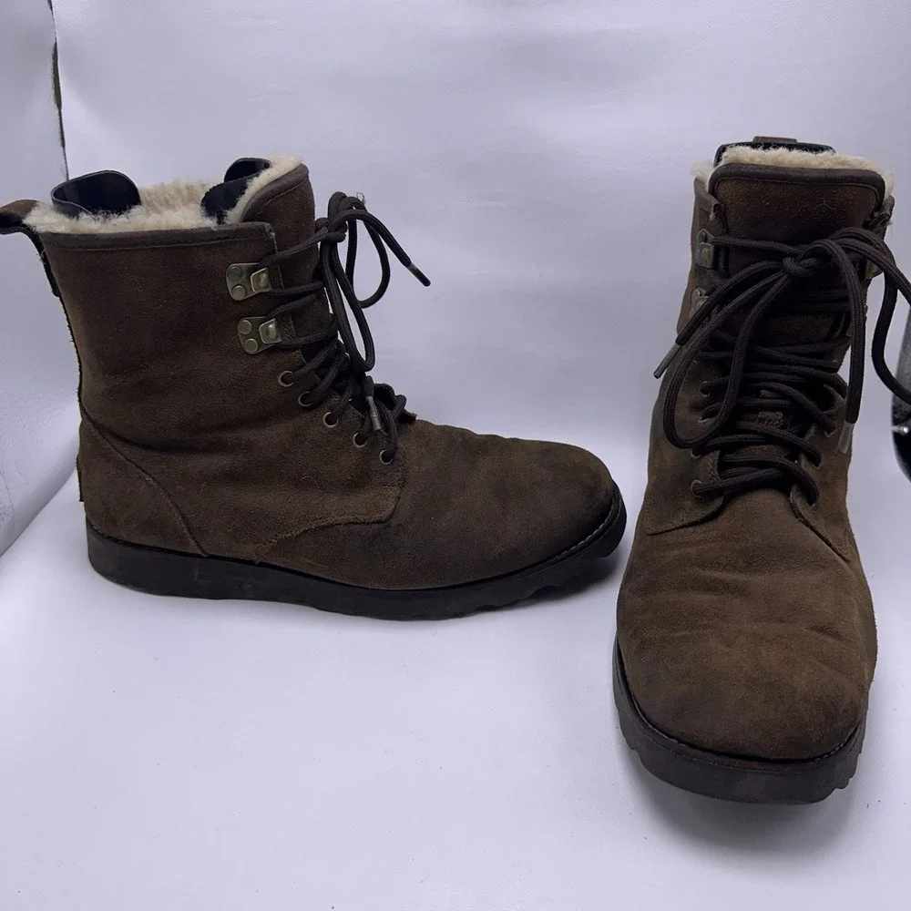 UGG Australia Hannen Suede Boots Mens Size 12 Brown Shearling Vibram 1003623